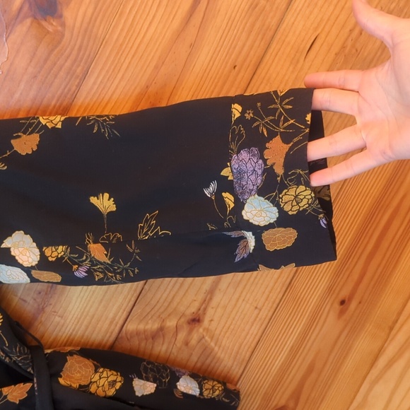 Free People 'Wrap It Up' Long Sleeve Floral Kimono XS - Picture 6 of 11